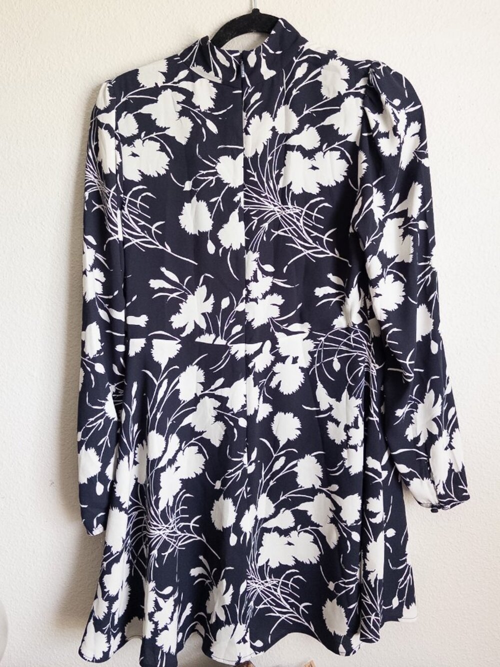 NWT Aritzia Wilfred Lola Floral Mini Dress Navy 6